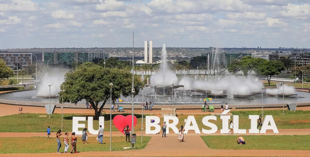 Capa da notícia: Saiba o que abre e o que fecha no Distrito Federal nos dias 31, 1 e 2